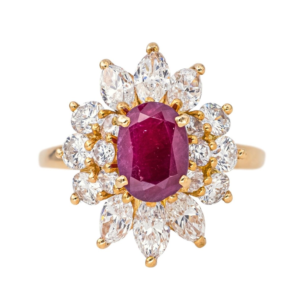Bague Pompadour en or jaune, rubis et diamants - Castafiore