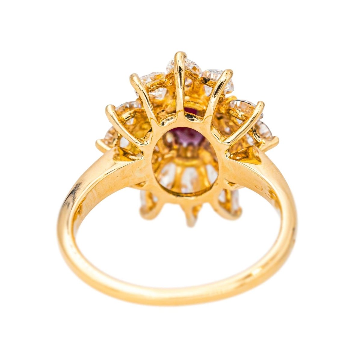 Bague Pompadour en or jaune, rubis et diamants - Castafiore