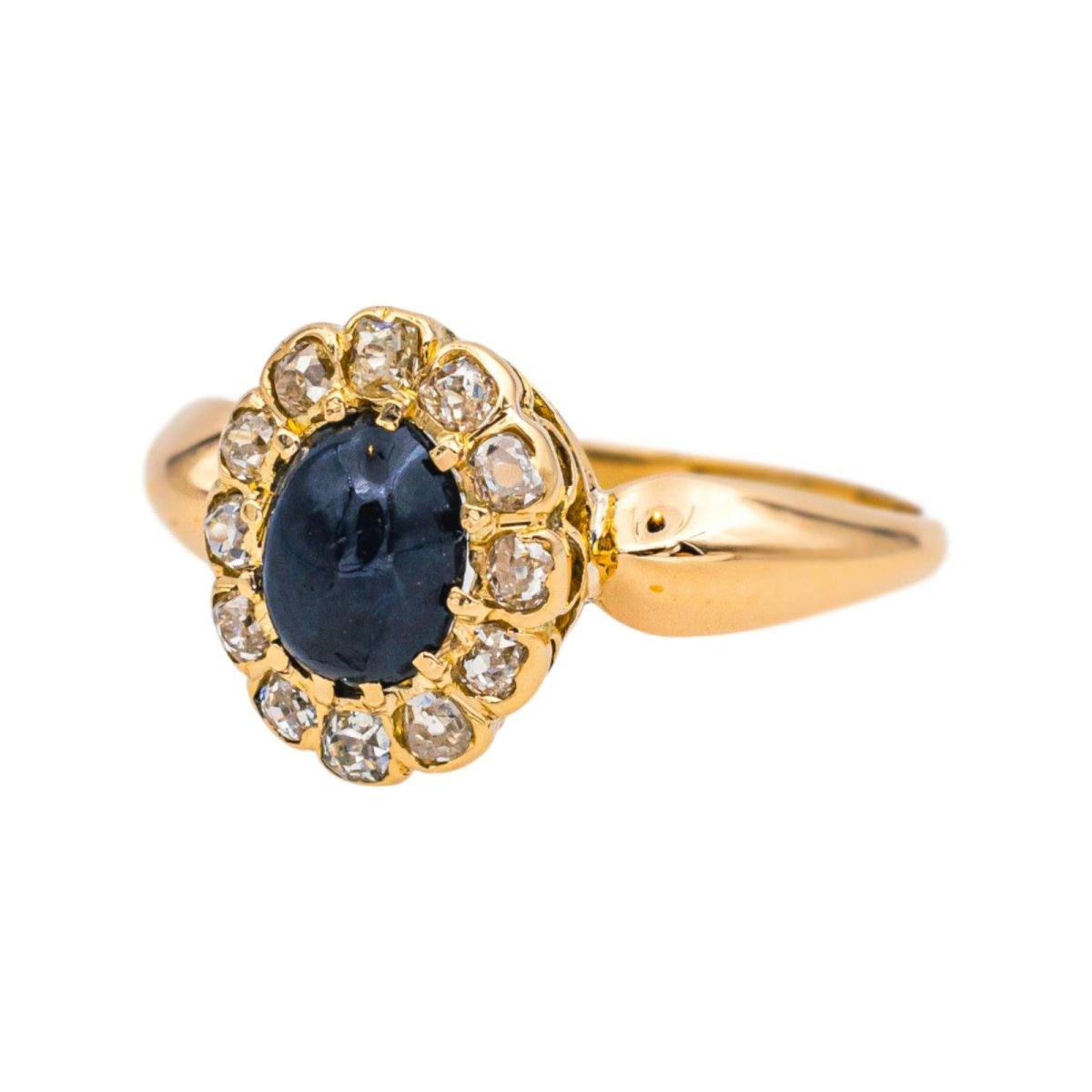 Bague Pompadour en or jaune, saphir et diamants - Castafiore