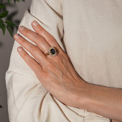 Bague Pompadour en or jaune, saphir et diamants - Castafiore