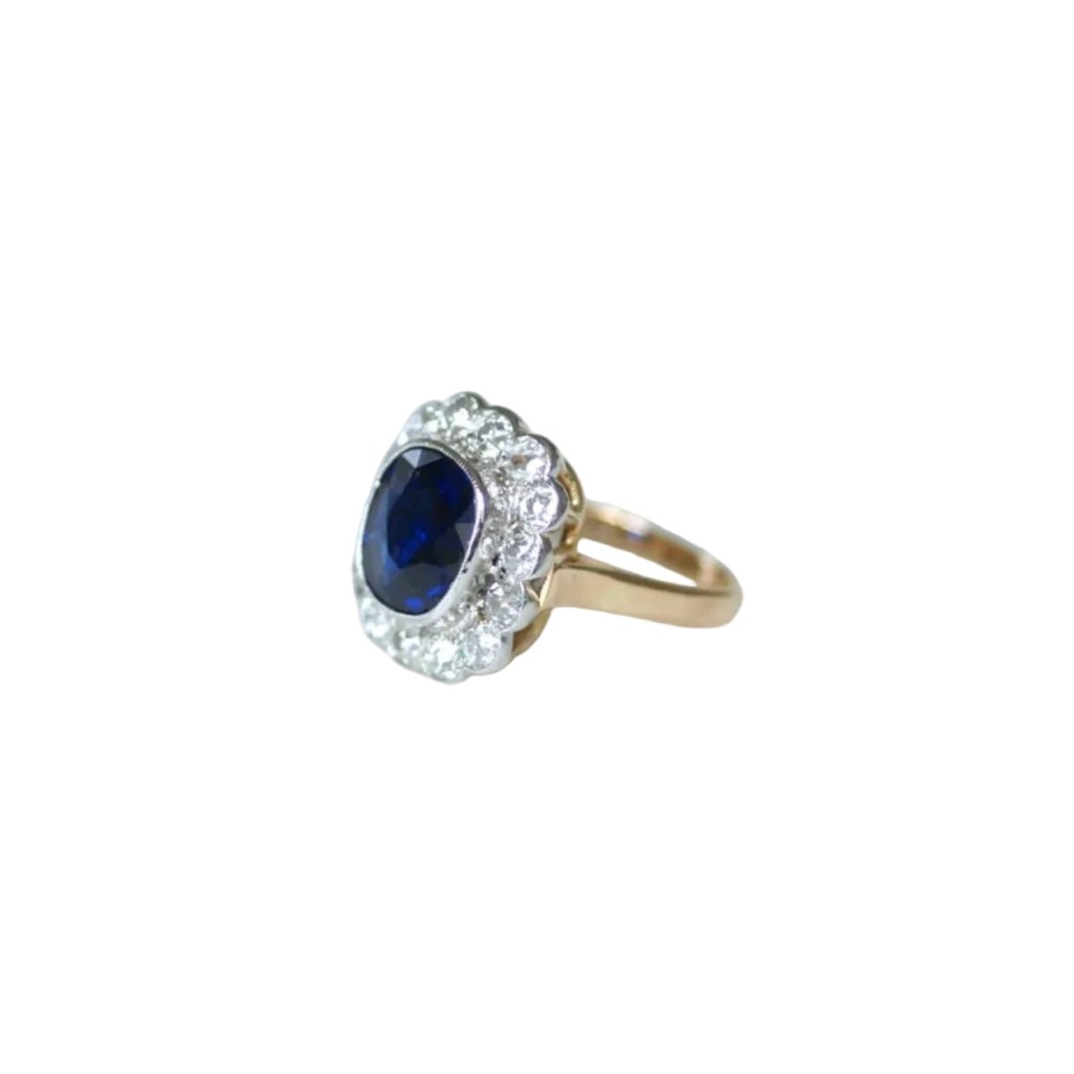 Bague Pompadour en or rose, saphir, et diamants - Castafiore