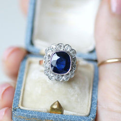 Bague Pompadour en or rose, saphir, et diamants - Castafiore