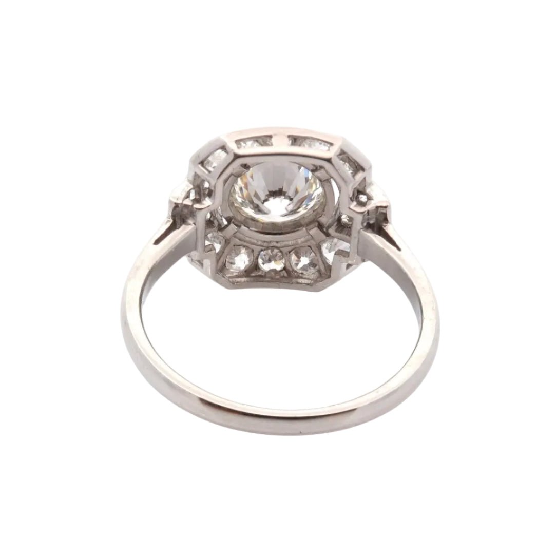 Bague Pompadour en platine et diamants - Castafiore