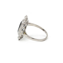 Bague Pompadour en platine, saphir et diamants - Castafiore