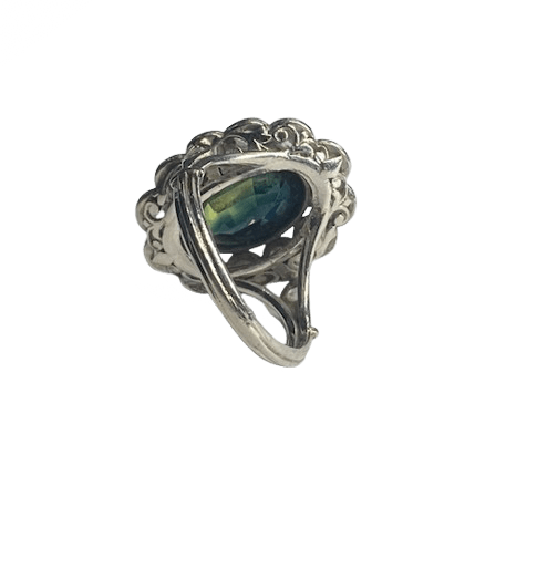 Bague Pompadour en platine, saphir et diamants - Castafiore
