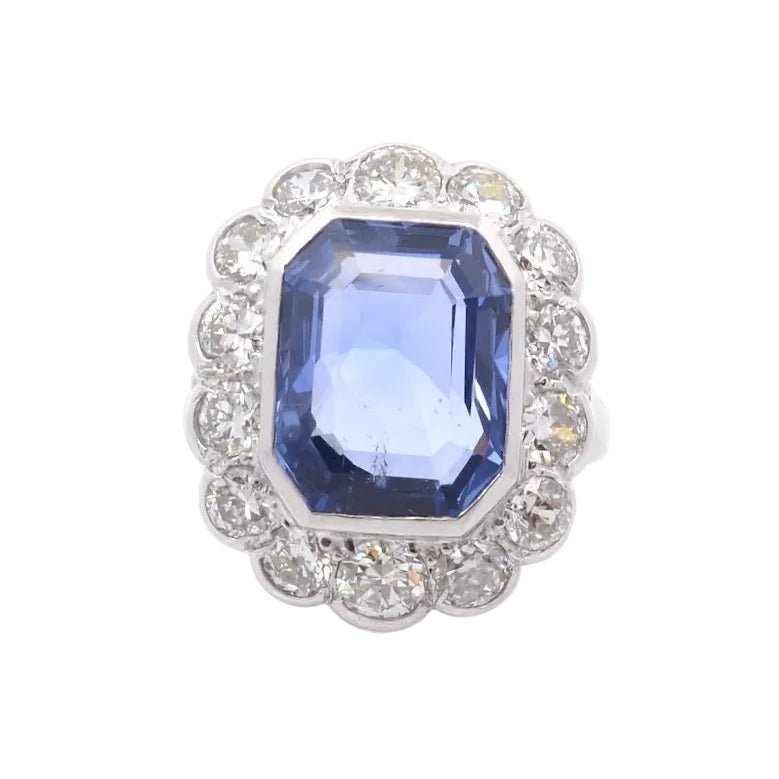Ring vintage sapphire of 8.46 cts and diamonds