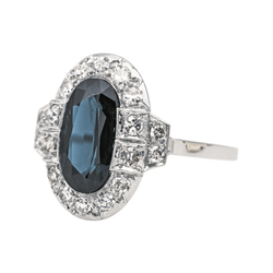 Bague Pompadour en platine, saphir et diamants - Castafiore