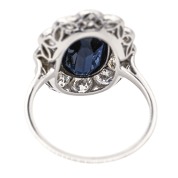 Bague Pompadour en platine, saphir et diamants - Castafiore