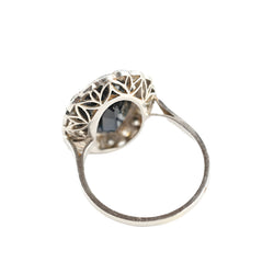 Bague Pompadour en platine, saphir et diamants - Castafiore