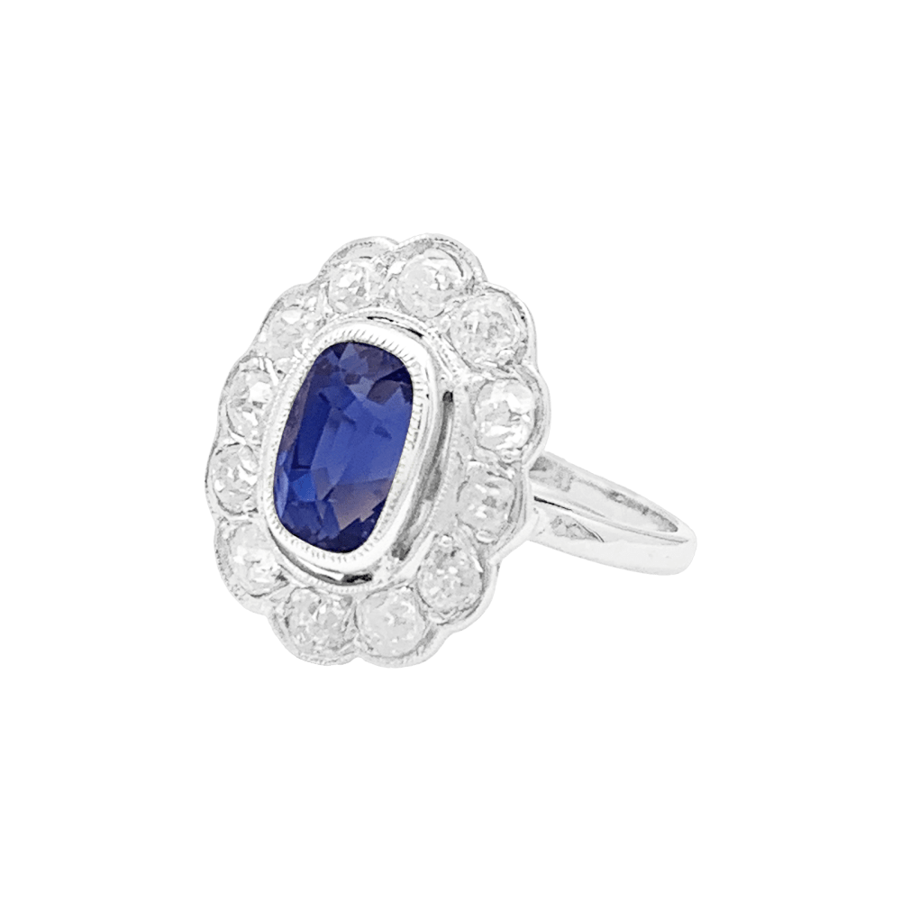 Bague Pompadour en platine, saphir et diamants - Castafiore