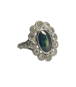 Bague Pompadour en platine, saphir et diamants - Castafiore