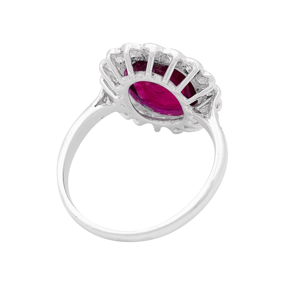 Bague Pompadour en rubis, platine, or blanc, diamant - Castafiore