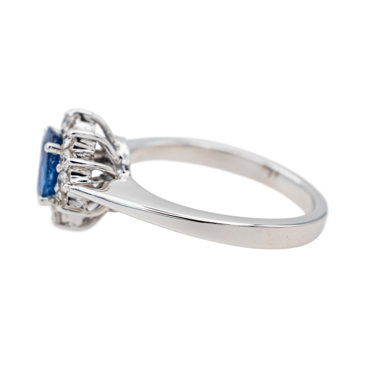 Bague Pompadour Or blanc Saphir - Castafiore