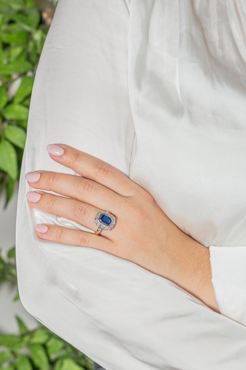 Bague Pompadour Or blanc Saphir - Castafiore