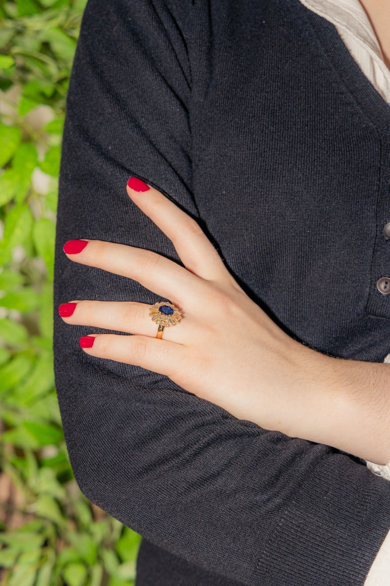 Bague Pompadour Or Jaune Saphir et Diamants - Castafiore