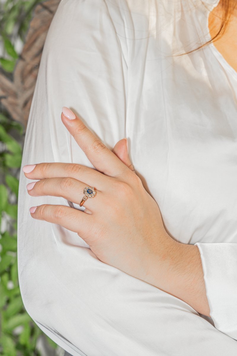 Bague Pompadour Or rose Saphir - Castafiore