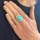 Bague Pompadour rétro en or gris, platine, turquoises et diamants - Castafiore