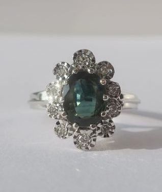 Bague Pompadour Saphir vert Diamants Or blanc - Castafiore