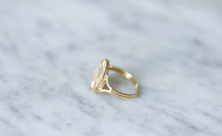 Bague portrait Athéna émail guilloché sur or - Castafiore