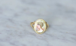 Bague portrait Athéna émail guilloché sur or - Castafiore