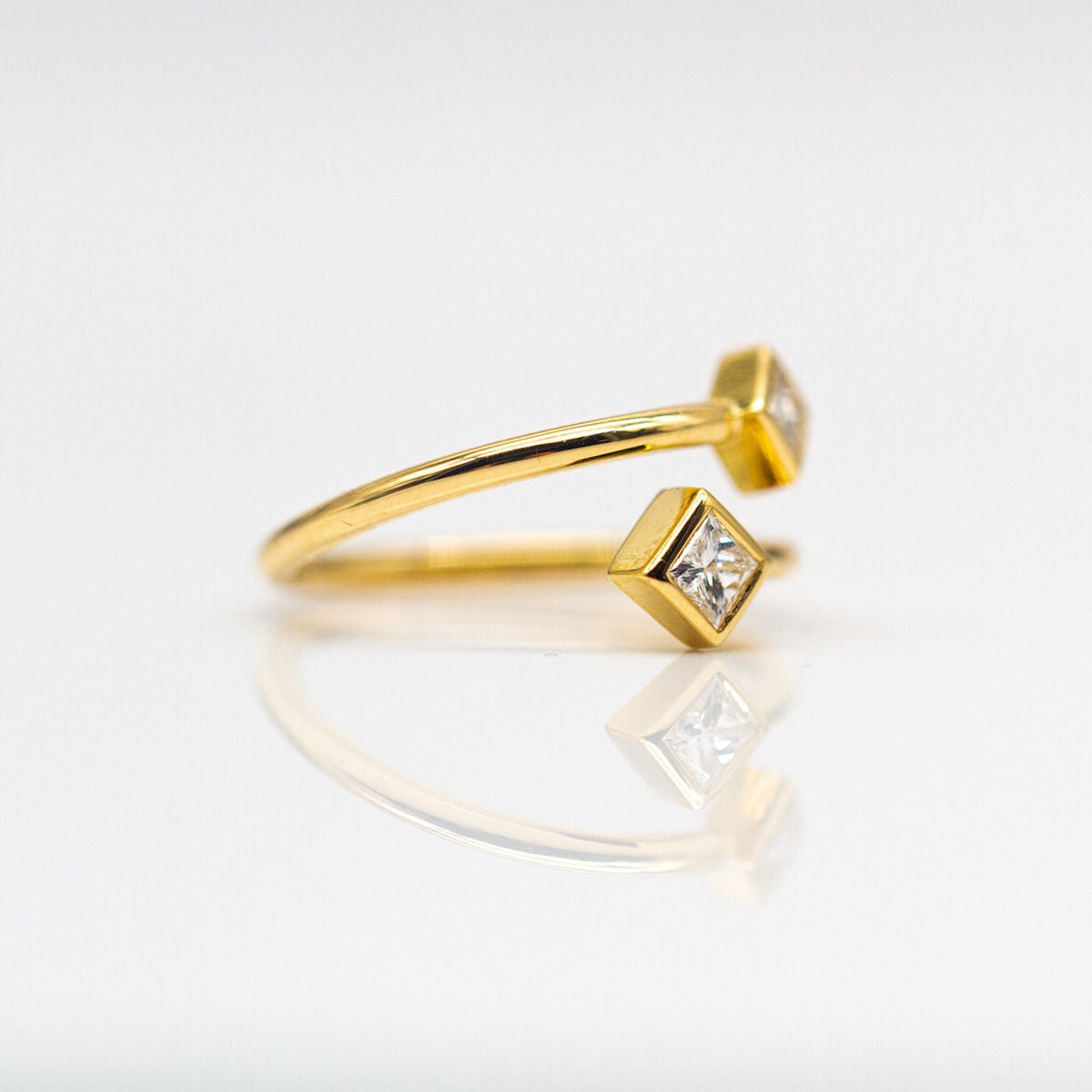 Bague PRINCESS en or jaune et diamants - Castafiore