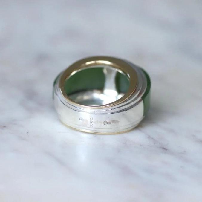 Bague Puiforcat par André Vassort Jade sur Or et Argent - Castafiore