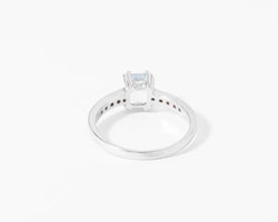 Bague rectangulaire ornée d'une aigue - marine - Castafiore