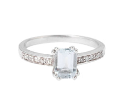 Bague rectangulaire ornée d'une aigue - marine - Castafiore