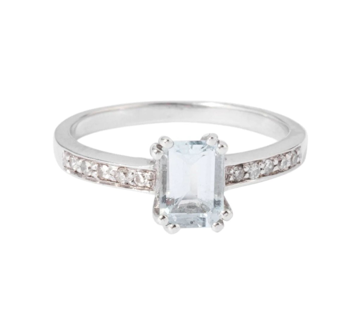 Bague rectangulaire ornée d'une aigue - marine - Castafiore