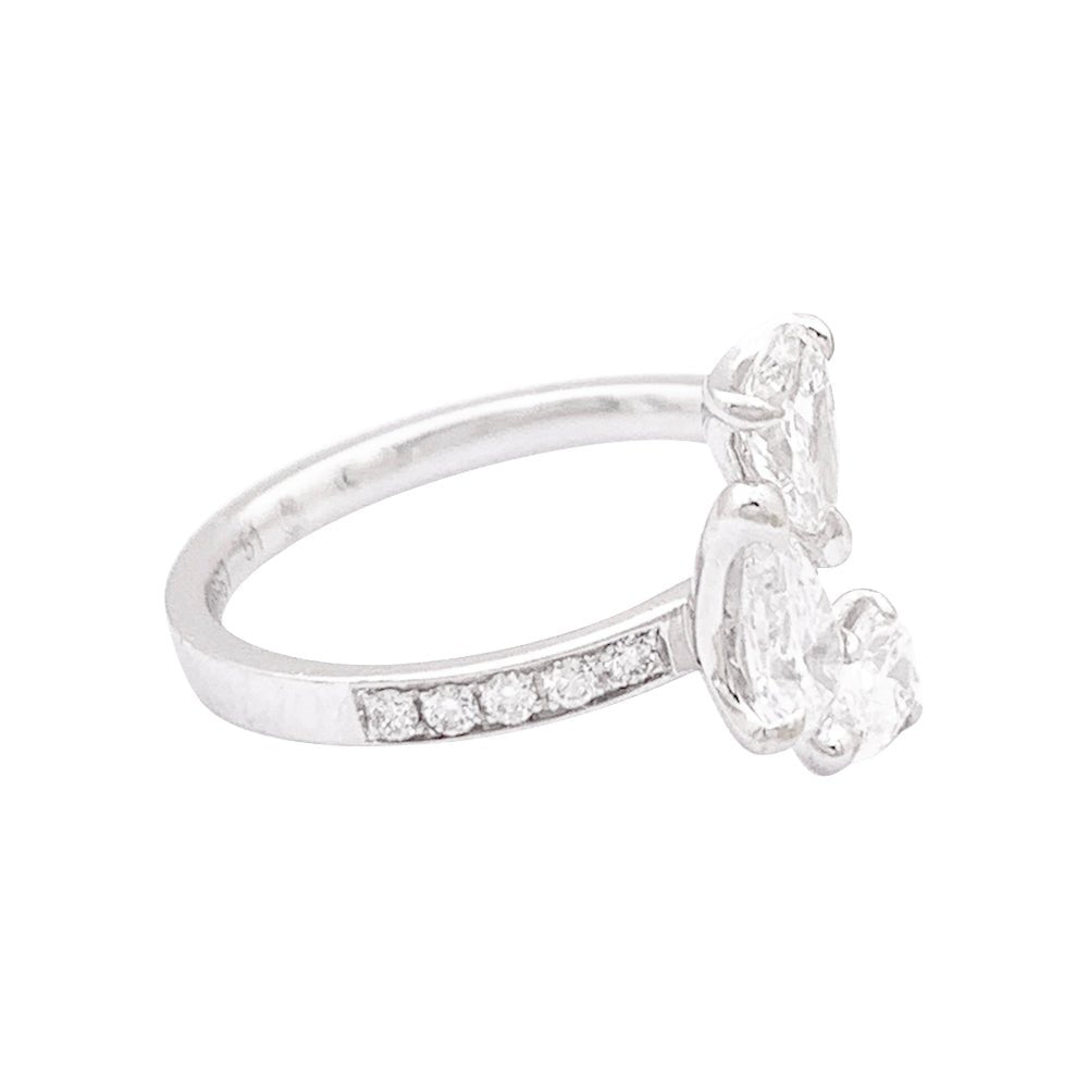 Bague REPOSSI "Serti sur Vide" en or blanc et diamants - Castafiore