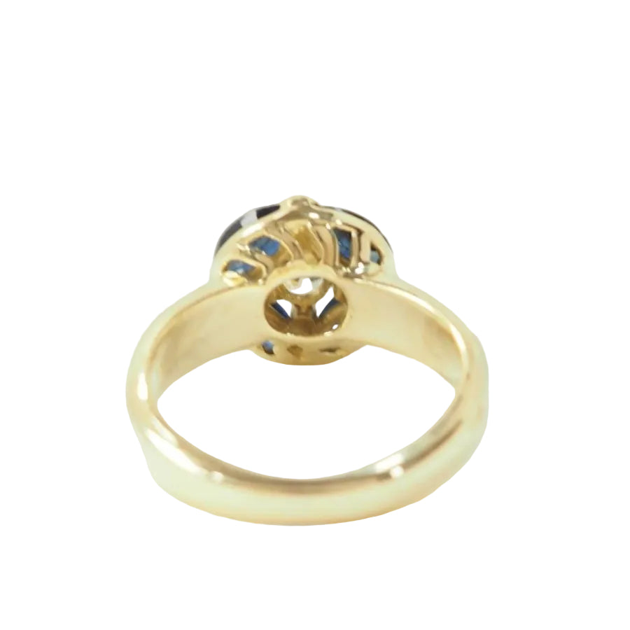 Bague ronde en or jaune, saphirs et diamant - Castafiore