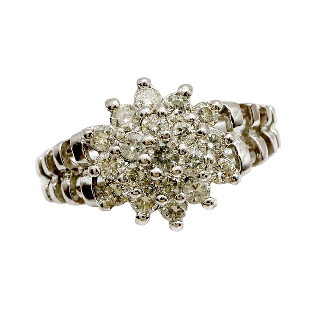 Bague rosetón central en or blanc et diamant - Castafiore