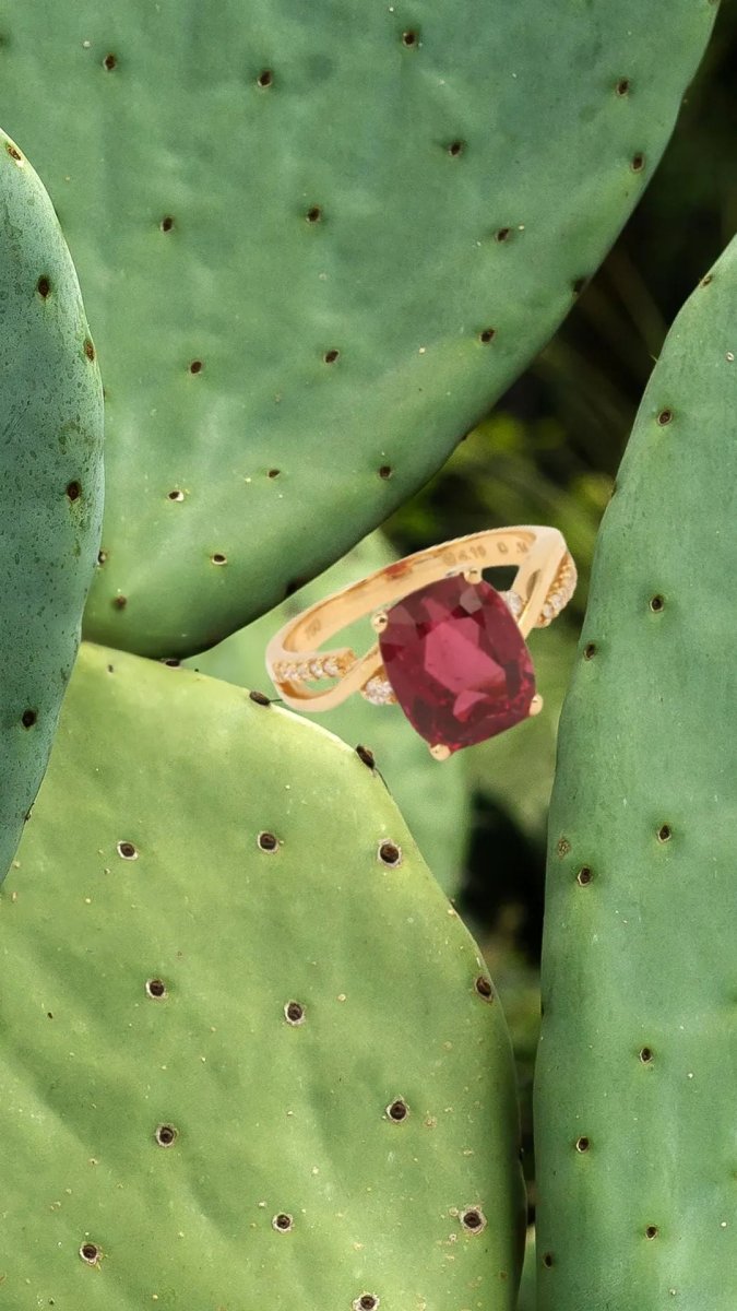 Bague Rubellite 4.16 Carats Diamants Or Jaune 18 Carats - Castafiore