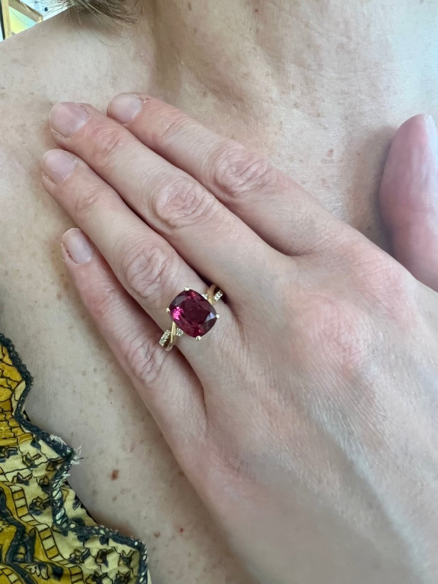 Bague Rubellite 4.16 Carats Diamants Or Jaune 18 Carats - Castafiore