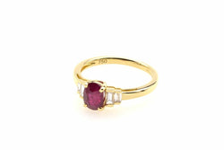Bague rubis diamants baguettes en or jaune 18k - Castafiore