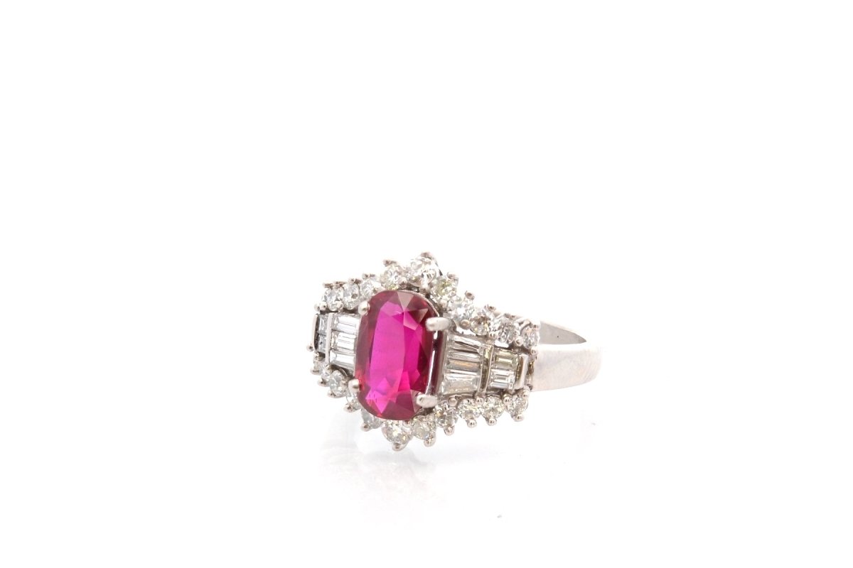 Bague rubis en platine et diamant - Castafiore