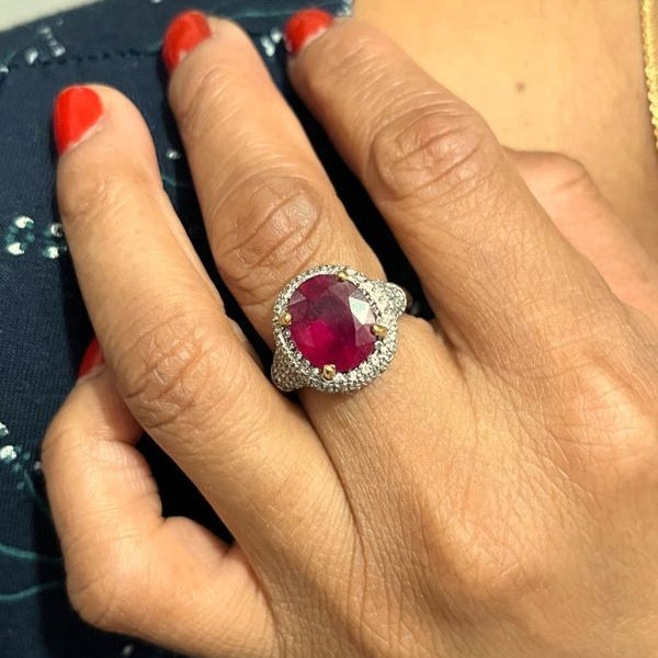 Bague rubis sang de pigeon et diamants en or blanc - Castafiore