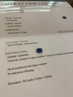 Bague Saphir Ceylan Coussin Non Chauffé 4.15 Carats Diamants Or Gris 18 Carats (Certificat) - Castafiore