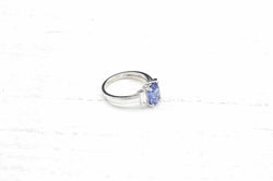Bague saphir et diamants baguettes en or blanc 18k - Castafiore