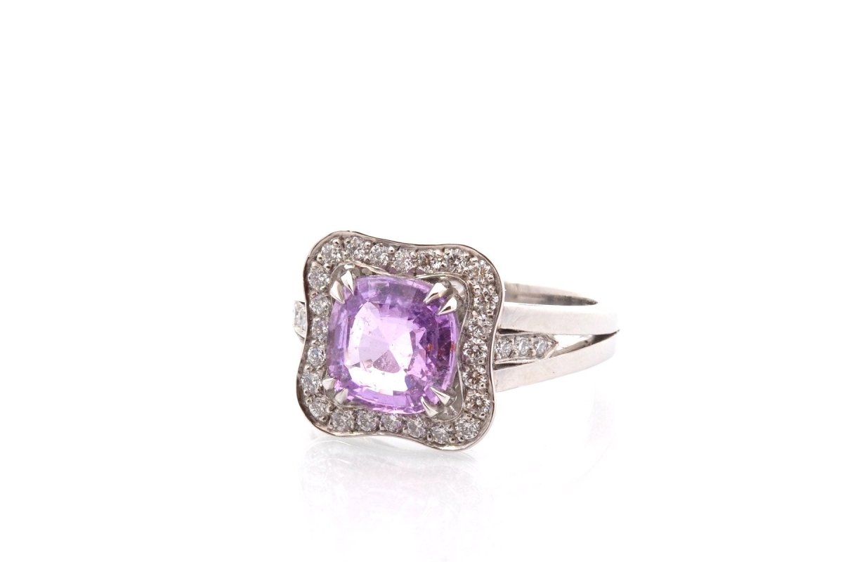 Bague Saphir violet de Ceylan en platine - Castafiore