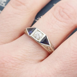 Bague saphirs diamants ancienne en or - Castafiore