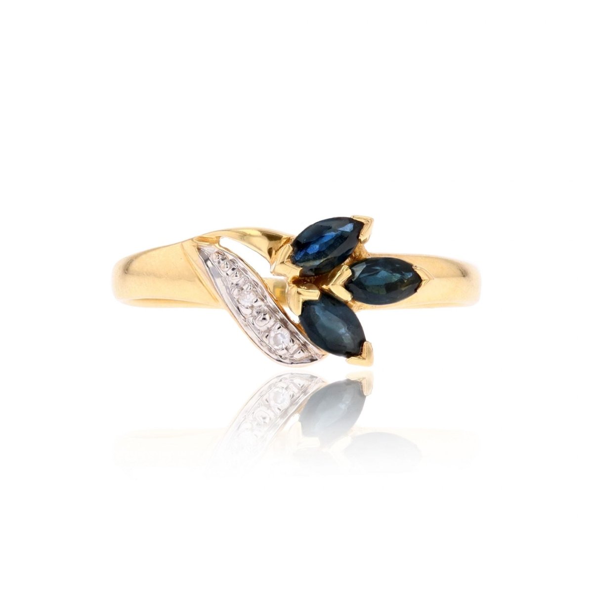 Ring yellow gold shuttle sapphires diamonds