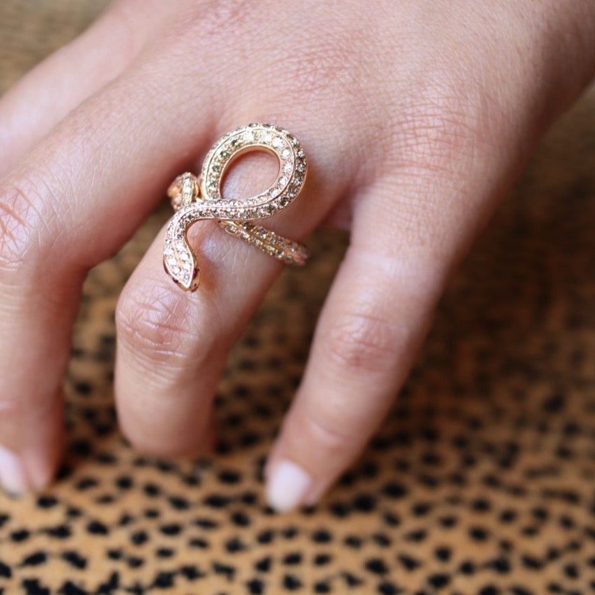 Bague Serpent en or rose, rubis et diamant - Castafiore