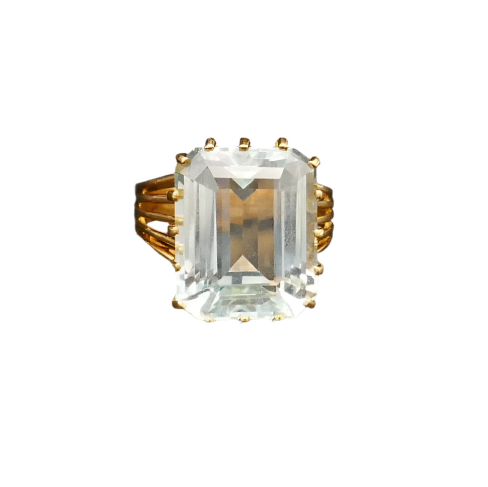 Bague Sertie d'Une Aigue Marine, Or Jaune 18 Carats. - Castafiore