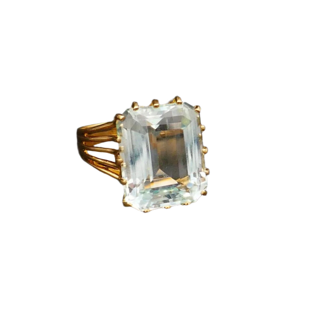 Bague Sertie d'Une Aigue Marine, Or Jaune 18 Carats. - Castafiore