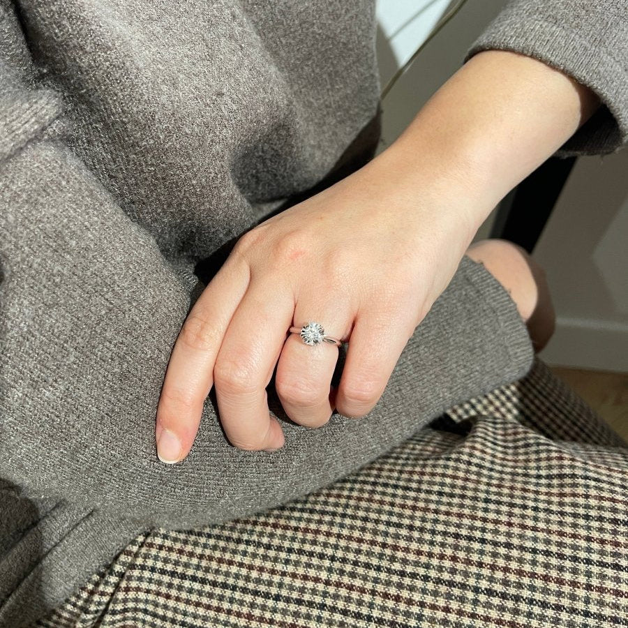 Bague solitaire Art Déco en or blanc et diamant 0,5ct - Castafiore