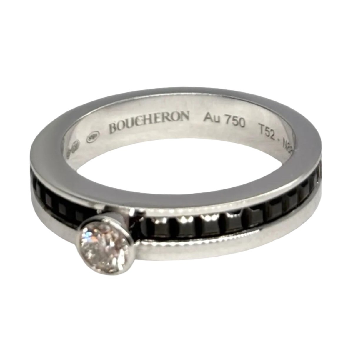 Bague Solitaire BOUCHERON "Quatre" en or blanc, onyx, et diamants - Castafiore