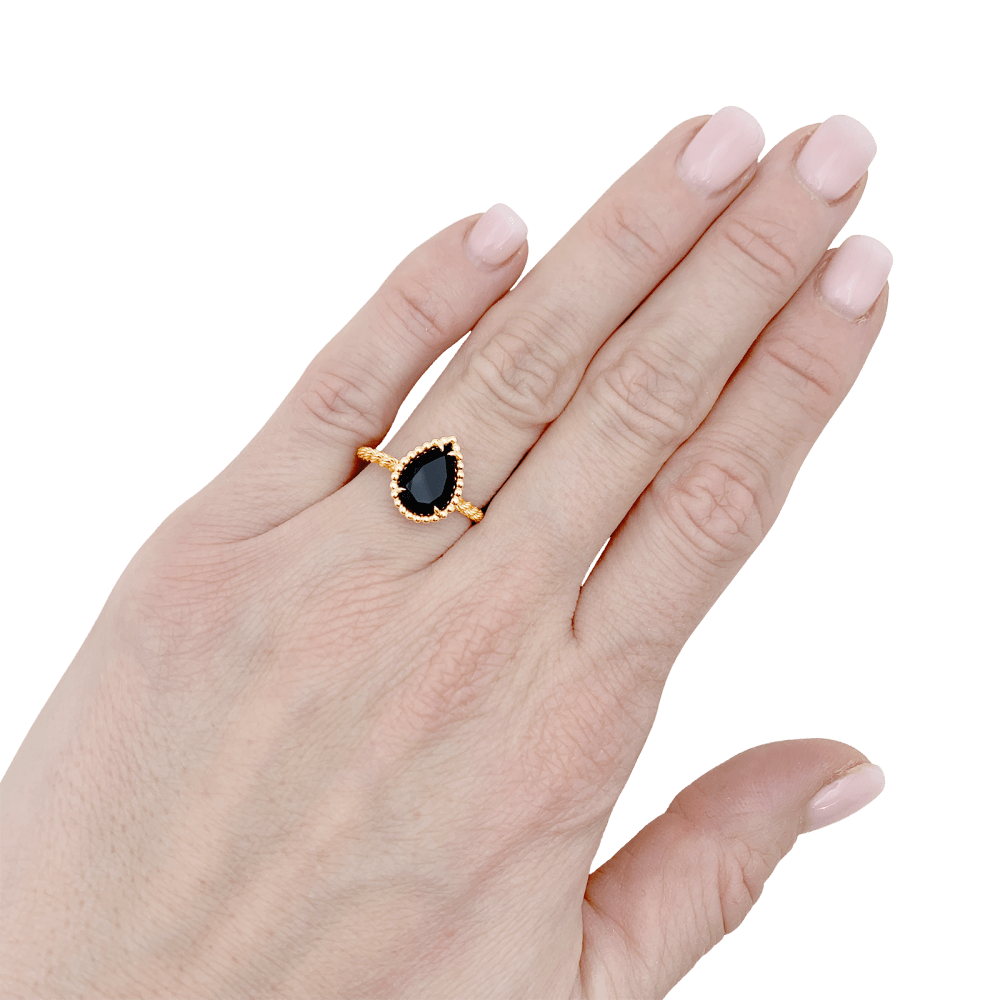 Bague Solitaire BOUCHERON "Serpent Bohème" en or jaune et onyx - Castafiore