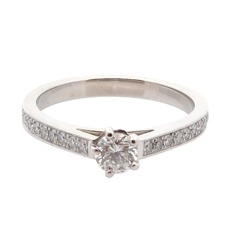 Ring Chaumet diamonds at paltinium