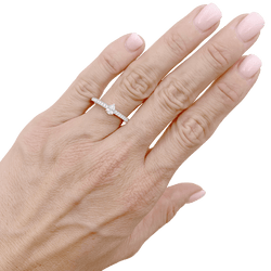 Bague Solitaire CHAUMET "Triomphe de Chaumet" en platine et diamants - Castafiore